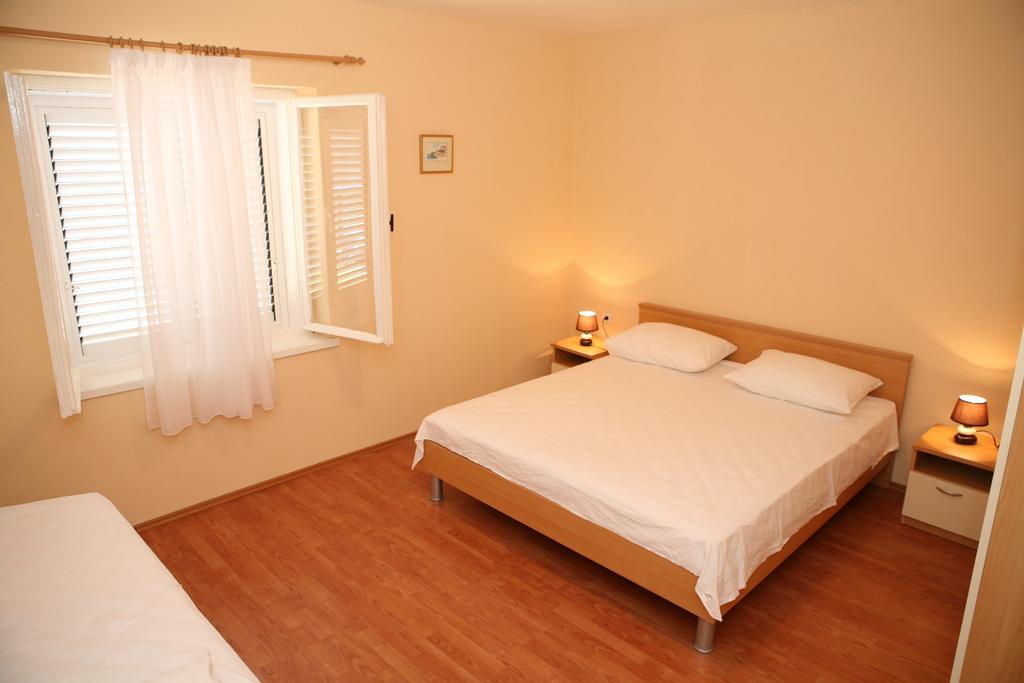 Apartments Radic Trogir Zimmer foto